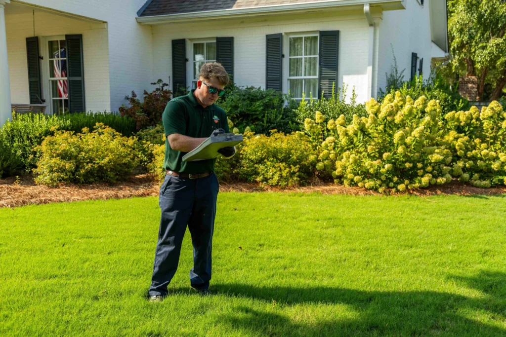 https://www.lawnandpest.net/